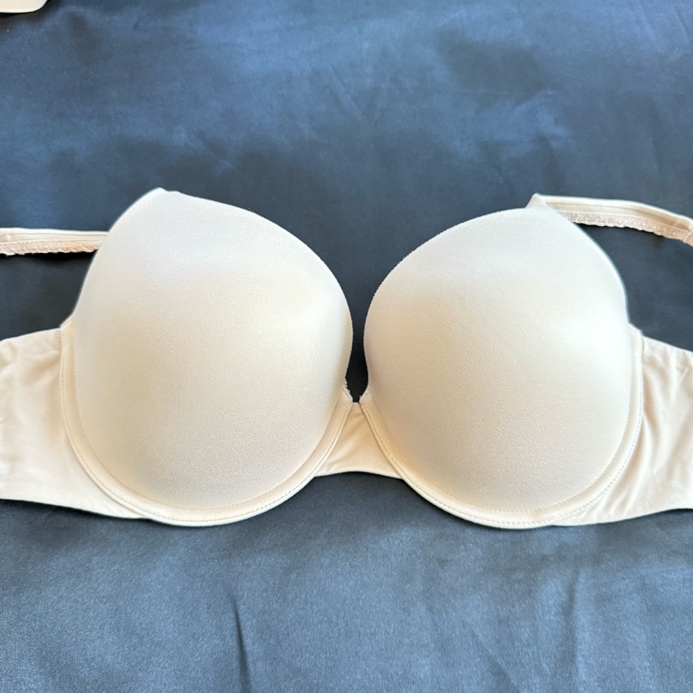 Victoria’s Secret Body by Victoria Perfect Shape Bra